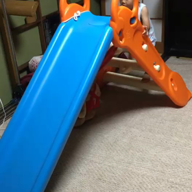 悠翔と滑り台の画像