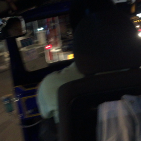 爆走！トゥクトゥクの画像