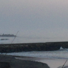 3月15日千葉北、東浪見の朝の波の画像