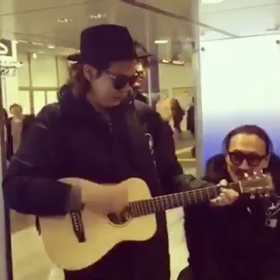 フンちゃ ん、駅で？の画像