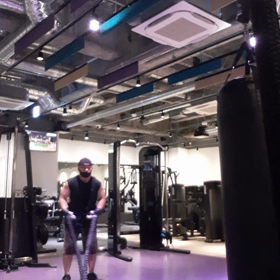 深夜にバトルロープの画像