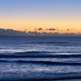 11月30日千葉北、東浪見の朝の波の画像