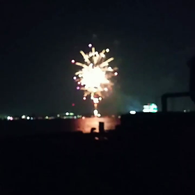 港まつりの花火大会の画像