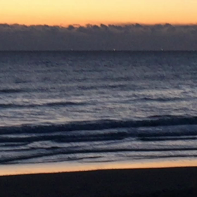 1月14日千葉北、東浪見の朝の波の画像