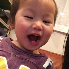 パパと子どもの画像