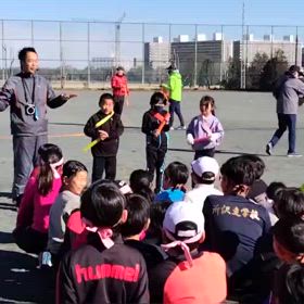 10色リレーインタビューの画像