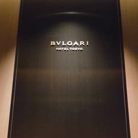 不自由の先の自由の画像