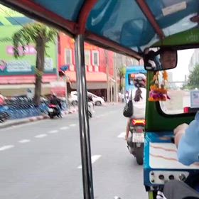 MRT(地下鉄)が止まって半泣きだったがの画像