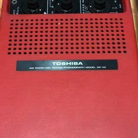 AMラジオ付きポータブルレコードプレイヤーの画像