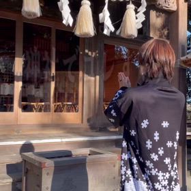 神社でコレする人、龍神がついてますの画像