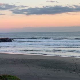 11月26日千葉北、東浪見の朝の波の画像