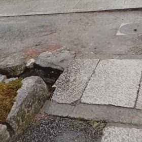 お寺の鐘音がの画像