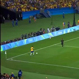 利き足中心で見ればわかりやすいの画像