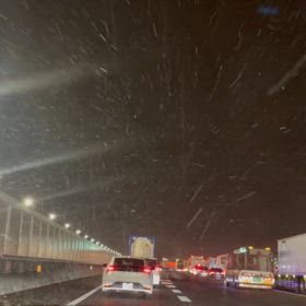 スーパーの駐車場での画像