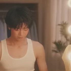 生成AI動画　若者の女装の画像