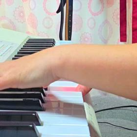 春ﾌﾟｰのｷｰﾎﾞｰﾄﾞ演奏(中原めいこの君たちｷｳｲ・ﾊﾟﾊﾟｲｱ・ﾏﾝｺﾞｰだね❤️)の画像