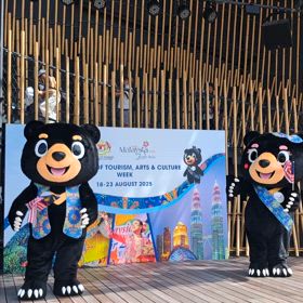 マレーシアパビリオン　文具セット 海外パビリオン マレーシア 2回目 | ハリーのブログ