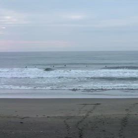 6月1日千葉北、東浪見の朝の波の画像