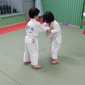 5歳児対決の画像