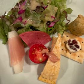 先輩とランチの画像