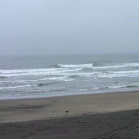 5月25日千葉北、東浪見の朝の波の画像