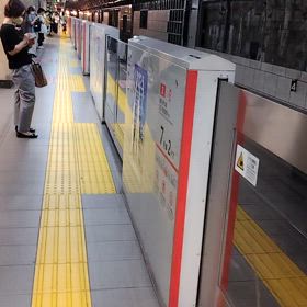 御堂筋線淀屋橋の画像