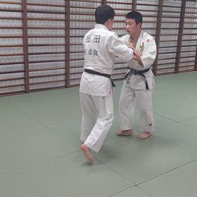 親子対決の画像
