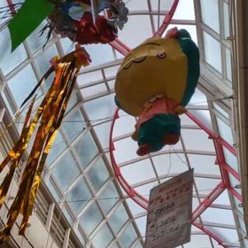 本日は阿佐ケ谷七夕まつり日曜日、雨ですが屋根もあります。担当は高島龍賢の画像