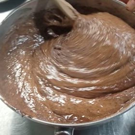 自然食品を使って大人の味と可愛さのケーキの画像