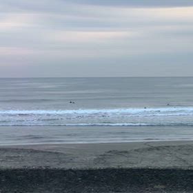 12月8日千葉北、東浪見の朝の波の画像