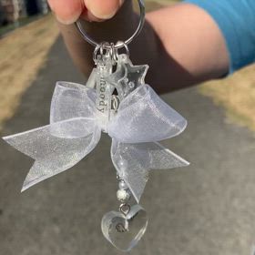 涼しげなキーホルダーの画像