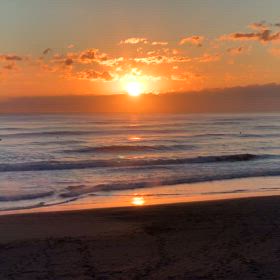 1月14日千葉北、東浪見の朝の波の画像