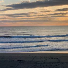2月19日千葉北、東浪見の朝の波の画像