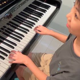 ブルグミュラーを弾く生徒さんたち増えています...♪*ﾟ（レッスン風景✨）の画像