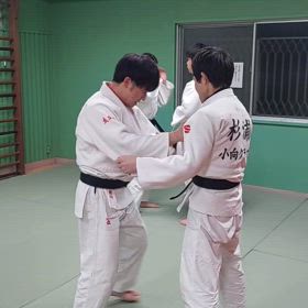 背負い投げの画像