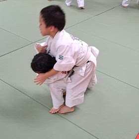 未来のライバル対決の画像