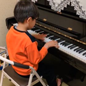 ピアノを習い始めて2ヶ月の画像
