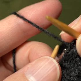 別鎖の作り目でピコット(動画あり)の画像