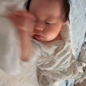 朔　２ケ月の画像