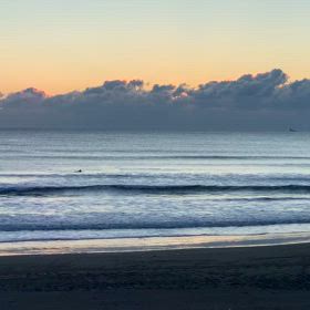 2月6日千葉北、東浪見の朝の波の画像