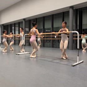 トウシューズレッスン。の画像