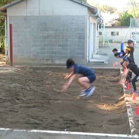 4/12 基本動作（立ち幅跳び）②の画像