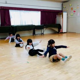 幼稚園ダンス/バランス運動！の画像
