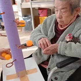 ピンポン玉のせよーの画像