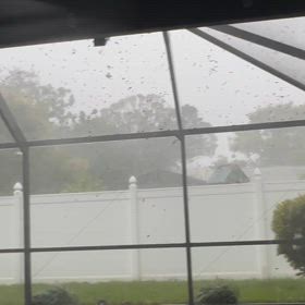 ハリケーン、もうすぐ上陸っぽい。の画像