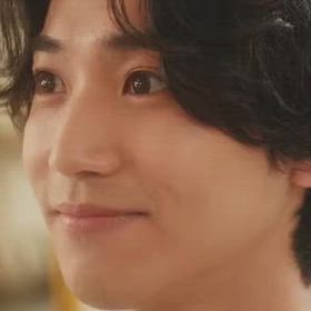 生成AI動画　ゲイカップルの女装の画像