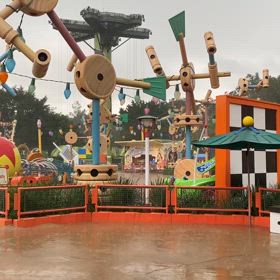 スコールみたいな雨です(´⊙ω⊙`)の画像