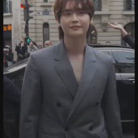 LOEWE ファションショーの画像