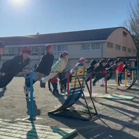 基本動作（鉄棒の場）②の画像