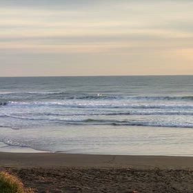 11月5日千葉北、東浪見の朝の波の画像